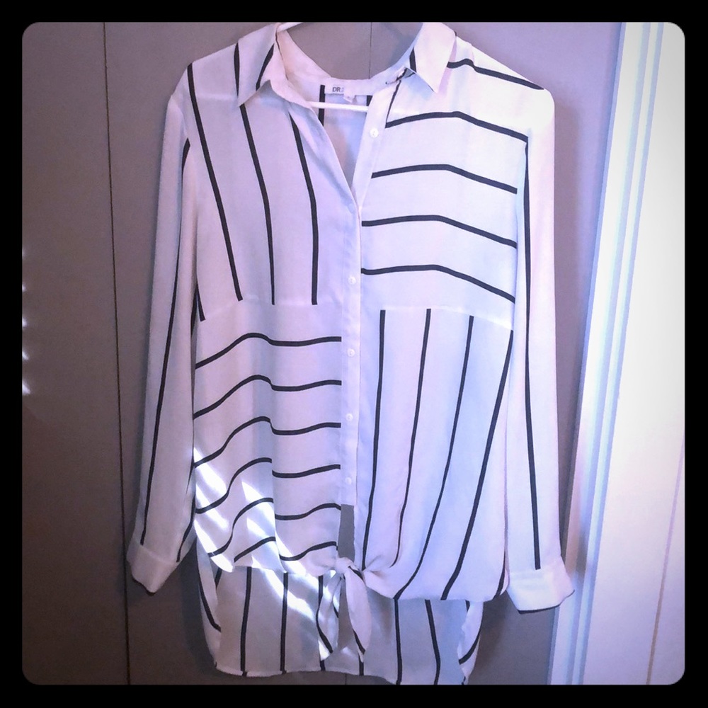 Black and white high-low shirt